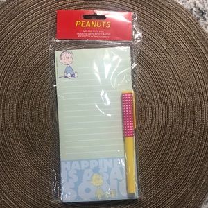 Peanuts Linus Magnetic List Pad with Pen
